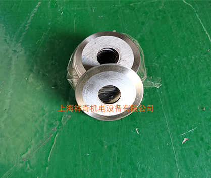 Special round blade for automatic pipe cutter